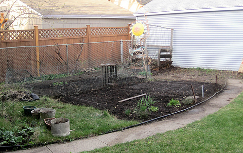 Don’t have a backyard for gardening? Borrow one!