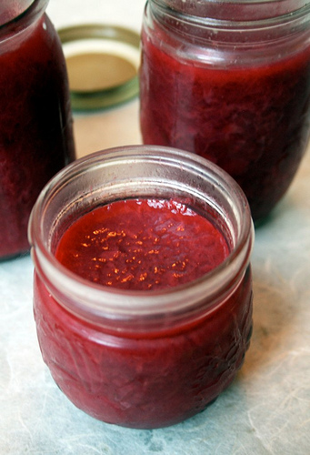 Sugar free strawberry rhubarb jam