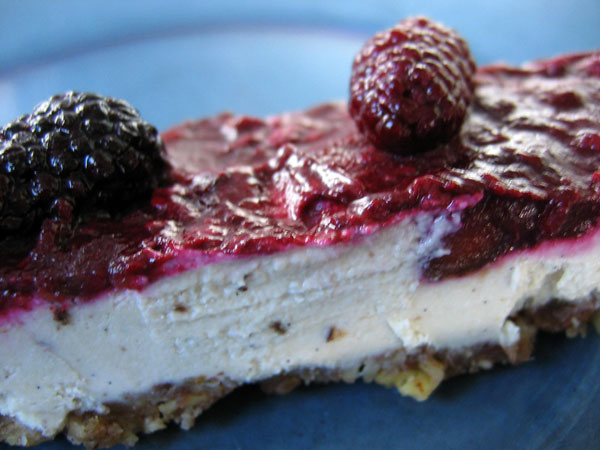 Raw blackberry cheesecake with pecan-date crust