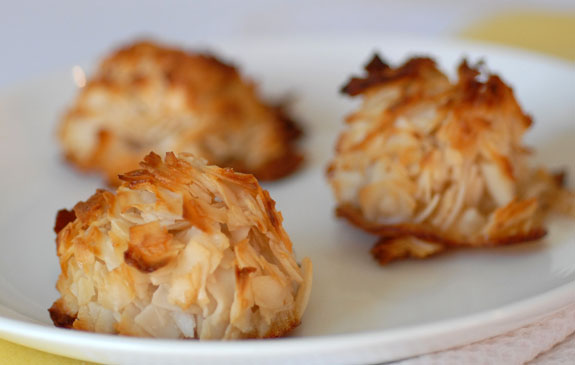 Passover and Easter easy coconut macaroon dessert