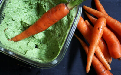 Fresh pea dip with sorrel and thyme