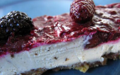 Raw blackberry cheesecake with pecan-date crust